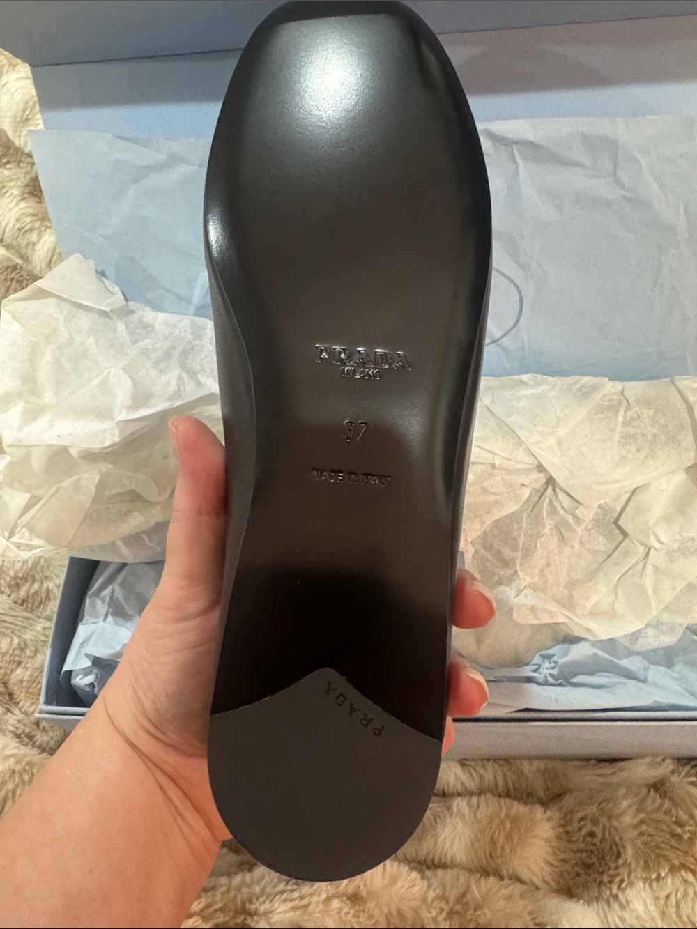 Prada/Calzature Donna/Women’s black leather flats with bows on toe/US 7/NIB! NEW - Picture 4 of 15